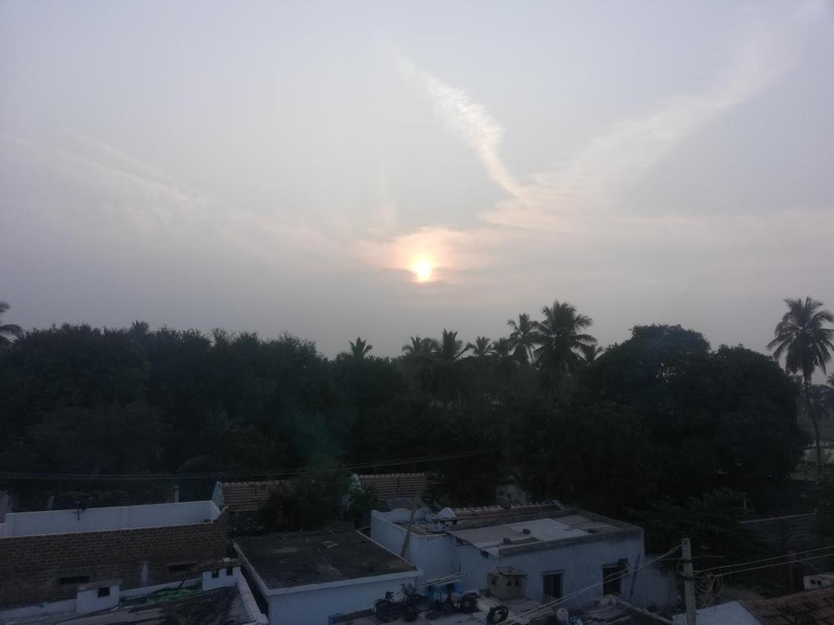 Abhi Homestay Хампи Экстерьер фото